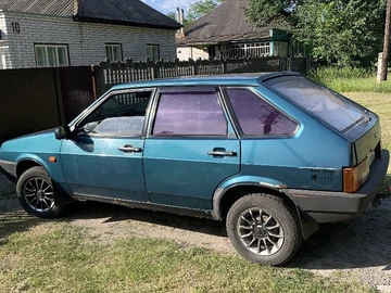 Авто ВАЗ 2109 2001 № 8024056