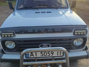 Авто ВАЗ 2121 1993 № 8024184