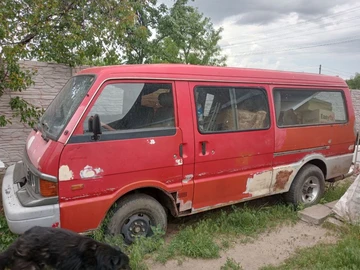 Авто Mazda E 2000 2200 Bus 1994 № 8024427