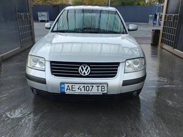 Авто Volkswagen Passat Sedan 2003 № 8024616