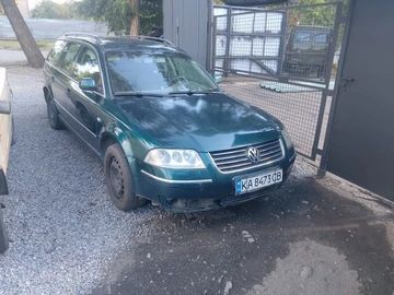 Авто Volkswagen Passat Sedan 2002 № 8024705
