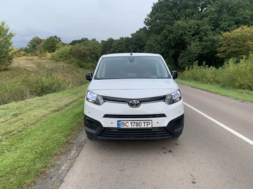 Авто Toyota Avensis Verso 2023 № 8024840