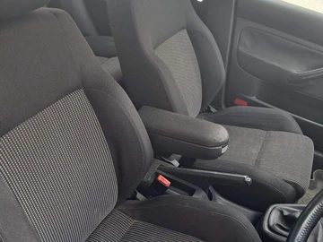 Авто Volkswagen Golf 2003 № 8024848
