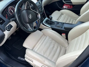 Авто Opel Insignia 2014 № 8025114