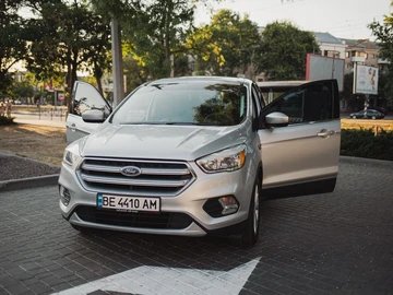 Авто Ford Escape 2017 № 8025219