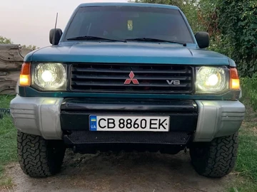 Авто Mitsubishi Montero 1995 № 8025298