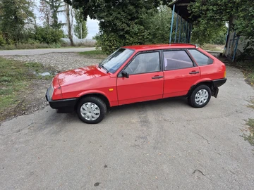 Авто ВАЗ 2109 1990 № 8025709