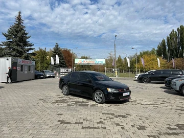 Авто Volkswagen Jetta 2011 № 8025766