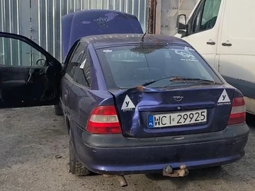 Авто Opel Vectra 1997 № 8025888
