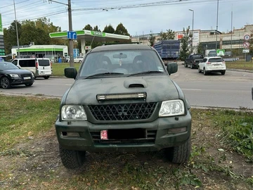 Авто Mitsubishi L 200 2003 № 8025898