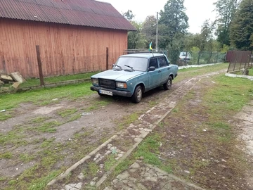 Авто ВАЗ 2107 2005 № 8025901