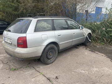 Авто Audi A4 2000 № 8026219