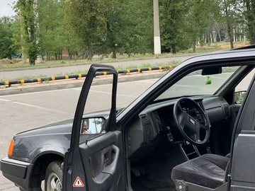 Авто Volvo 460 1990 № 8026424