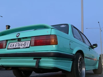 Авто BMW 3 Серия 1987 № 8026479