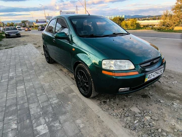 Авто Chevrolet Aveo 2004 № 8026589