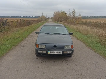Авто Volkswagen Passat Sedan 1988 № 8026623