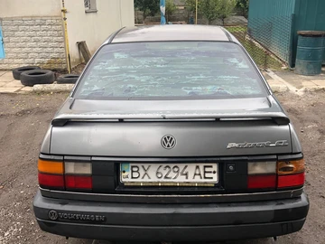 Авто Volkswagen Passat Sedan 1991 № 8026778