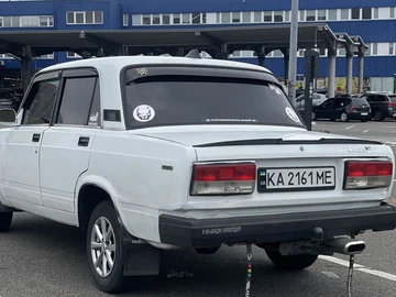 Авто ВАЗ 2107 1992 № 8026780