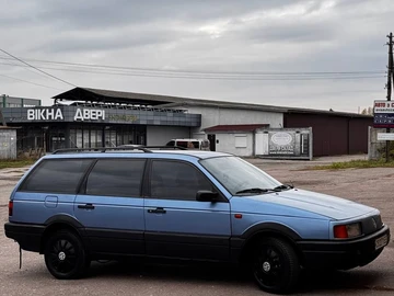 Авто Volkswagen Passat Variant 1991 № 8026873