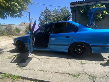 Авто BMW 5 Серия 1995 № 8026889