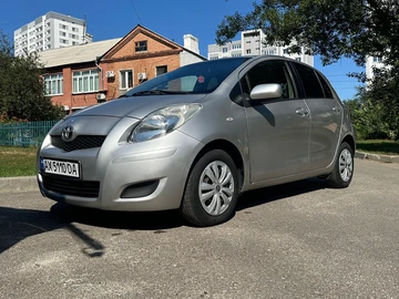 Авто Toyota Yaris 2009 № 8026914