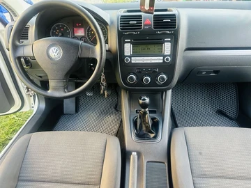 Авто Volkswagen Golf 2007 № 8027097