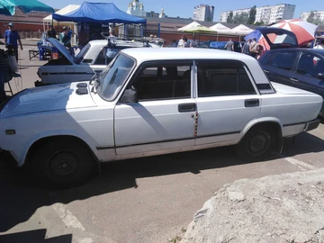 Авто ВАЗ 2105 1992 № 8027103