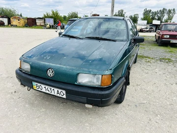 Авто Volkswagen Passat Sedan 1991 № 8027341