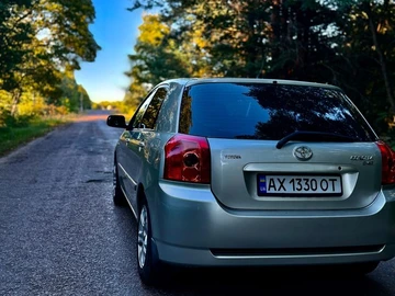 Авто Toyota Corolla 2004 № 8027379