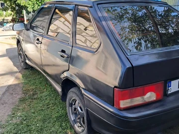 Авто ВАЗ 2109 1993 № 8027392