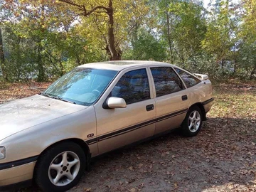Авто Opel Vectra 1992 № 8027448