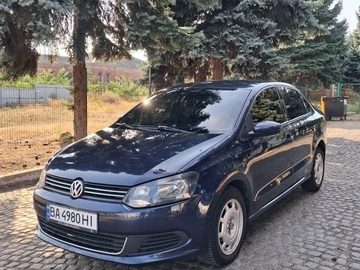 Авто Volkswagen Polo 2012 № 8027476