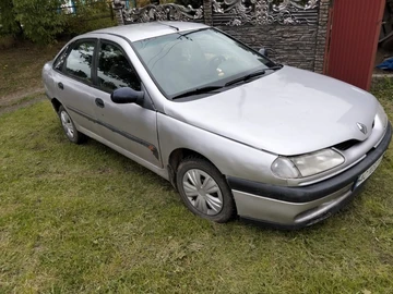 Авто Renault Laguna 1995 № 8027565