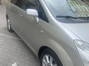 Авто Toyota Corolla Verso 2005 № 8027817