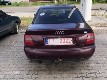 Авто Audi A4 1997 № 8028089