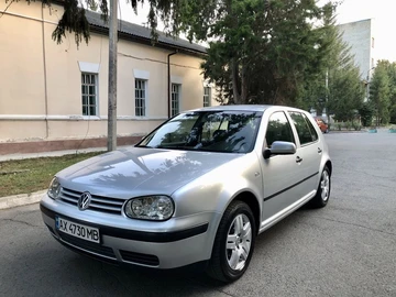 Авто Volkswagen Golf 2001 № 8028438