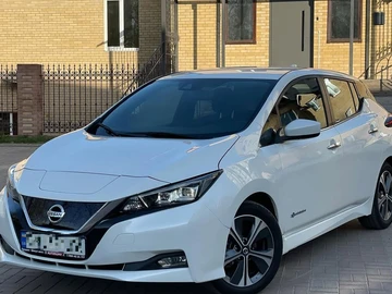 Авто Nissan Leaf 2018 № 8028473