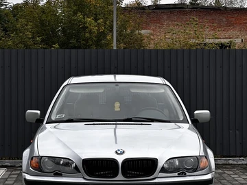 Авто BMW 3 Серия 2003 № 8028533