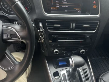 Авто Audi Q5 2015 № 8028536