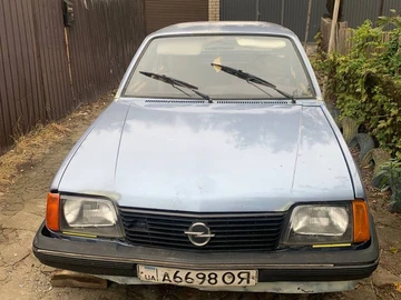 Авто Opel Ascona 1988 № 8028739