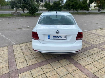 Авто Volkswagen Polo 2016 № 8028771
