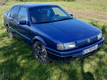 Авто Volkswagen Passat Variant 1991 № 8028813