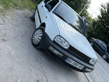 Авто Volkswagen Golf 1993 № 8028841