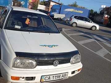 Авто Volkswagen Golf 1994 № 8028934