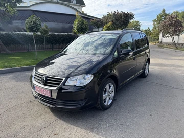 Авто Volkswagen Touran 2009 № 8029161