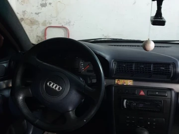 Авто Audi A4 1995 № 8029167