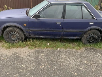 Авто Nissan Bluebird 1988 № 8029187