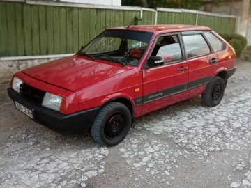 Авто ВАЗ 2109 1989 № 8029228