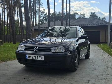 Авто Volkswagen Golf 2000 № 8029644