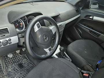 Авто Opel Astra 2005 № 8029747
